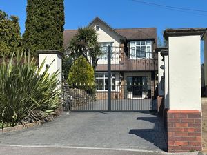 Photo 35- click for photo gallery